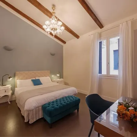 Apartamento Huge Design With Private Garden Veneza