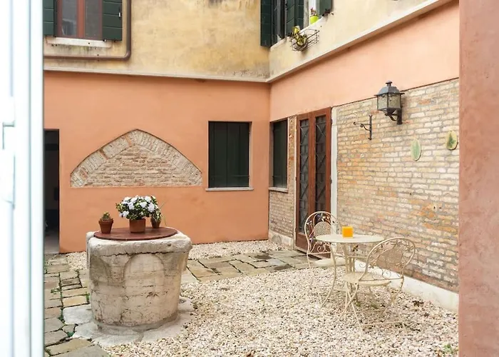 Huge Design With Private Garden Lejlighed *